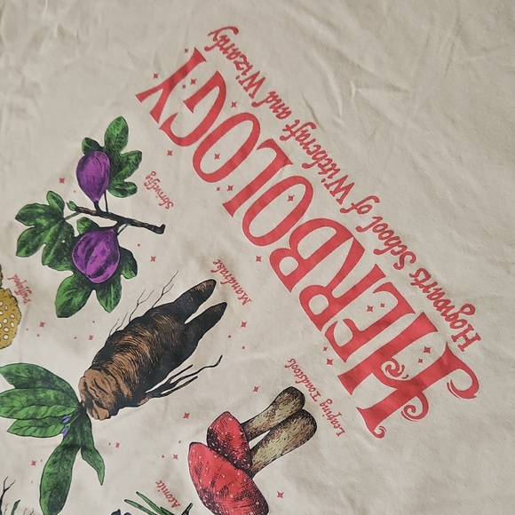 Warner Bros. Herbology Graphic Tee - Picture 3 of 7